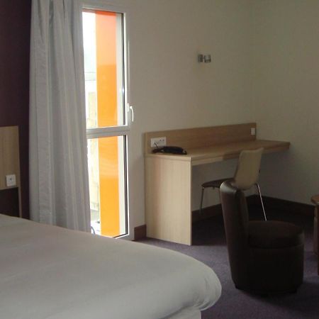 The Originals Access, Hotel Cholet Gare Exteriér fotografie
