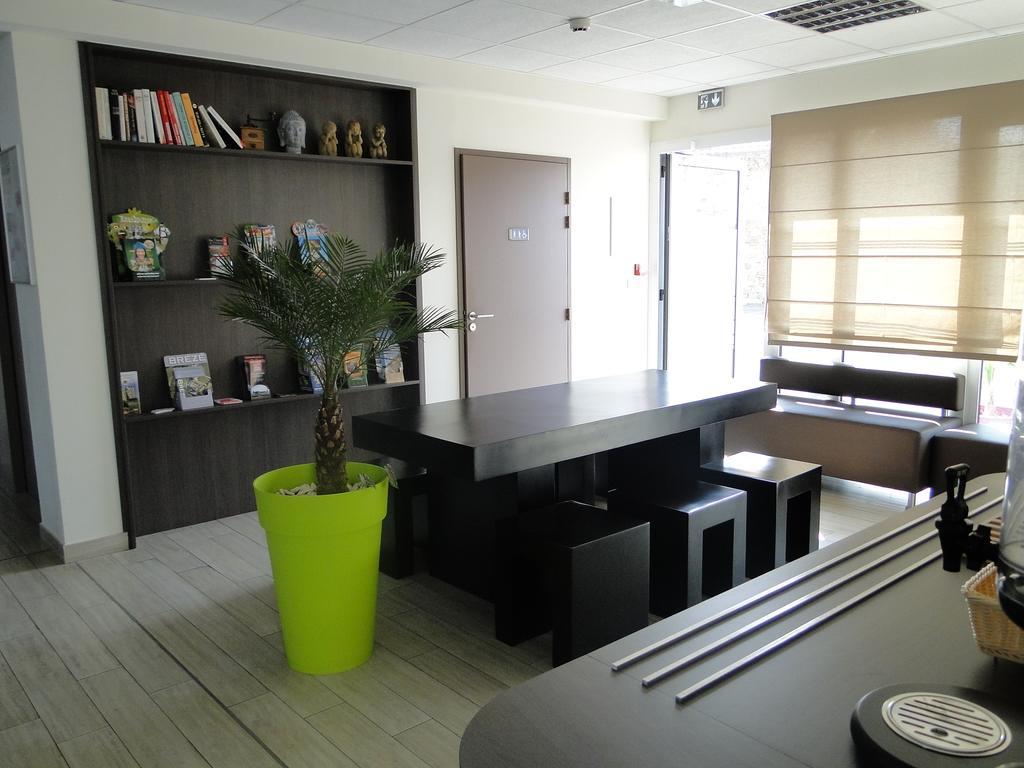 The Originals Access, Hotel Cholet Gare Exteriér fotografie