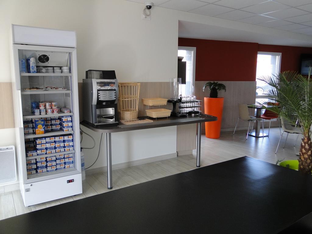 The Originals Access, Hotel Cholet Gare Exteriér fotografie
