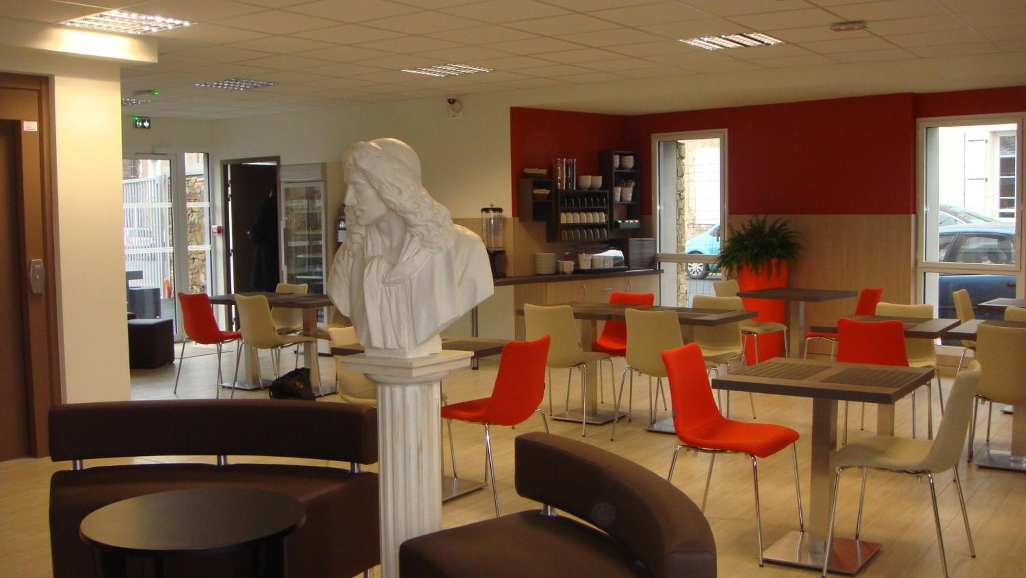 The Originals Access, Hotel Cholet Gare Exteriér fotografie